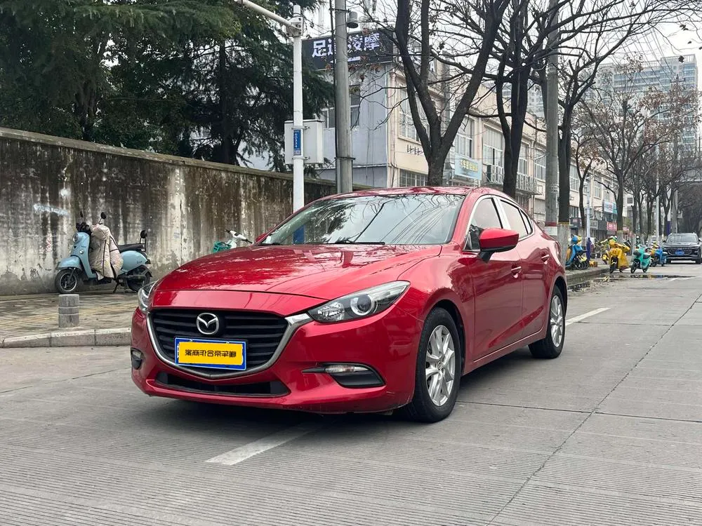 Mazda 3 Axela Sedan 1.5L Auto Comfort Version CN6, 2017 — фото 1