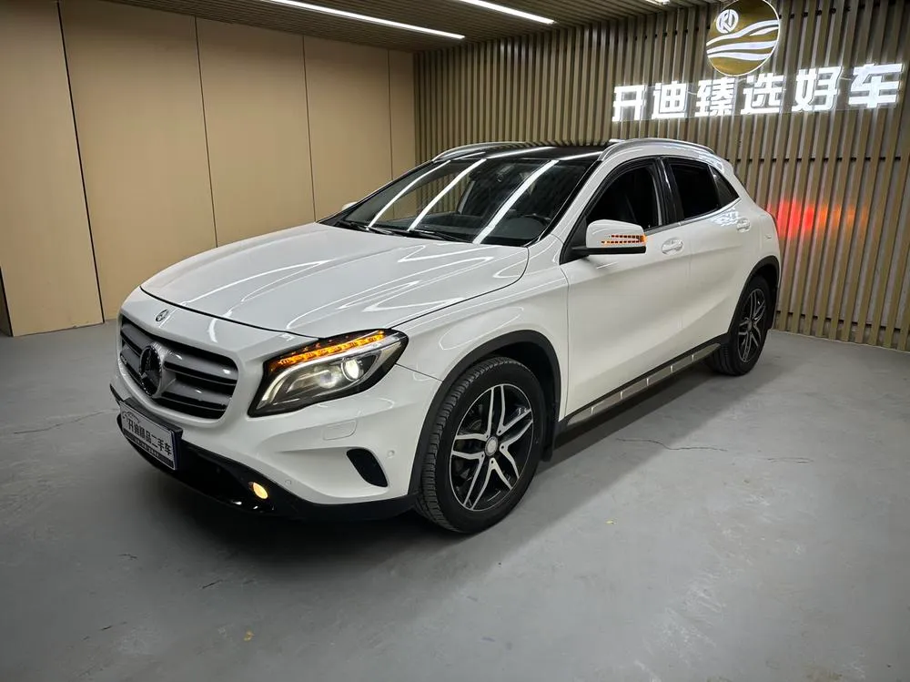 Mercedes-Benz GLA, 2016