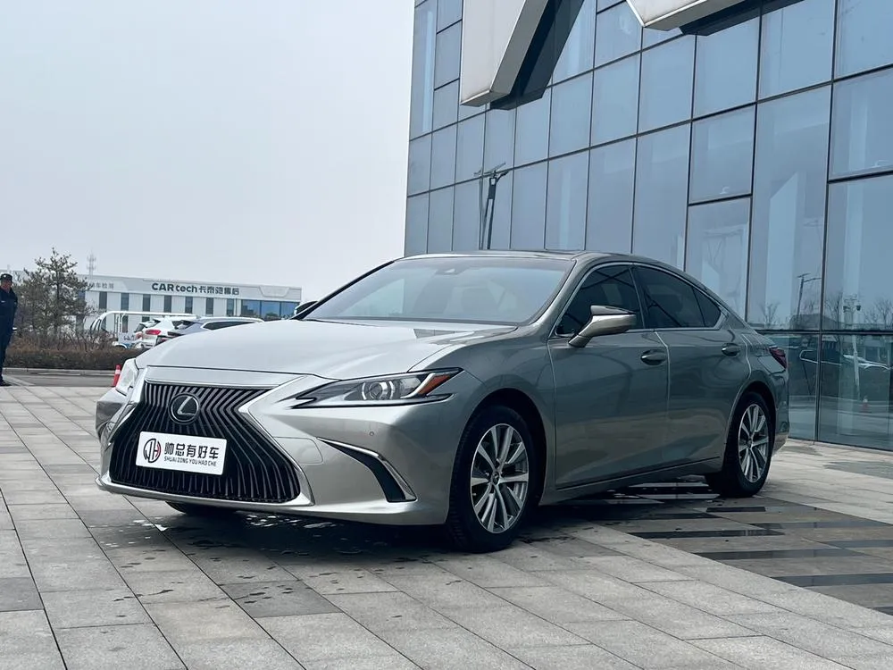 Lexus ES, 2018