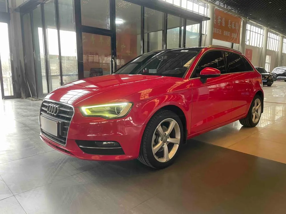 Audi A3 Sportback 35 TFSI Version, 2015 — фото 1
