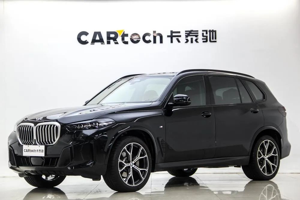 BMW X5 xDrive30Li Prestige Version M Sport, 2023 — фото 1