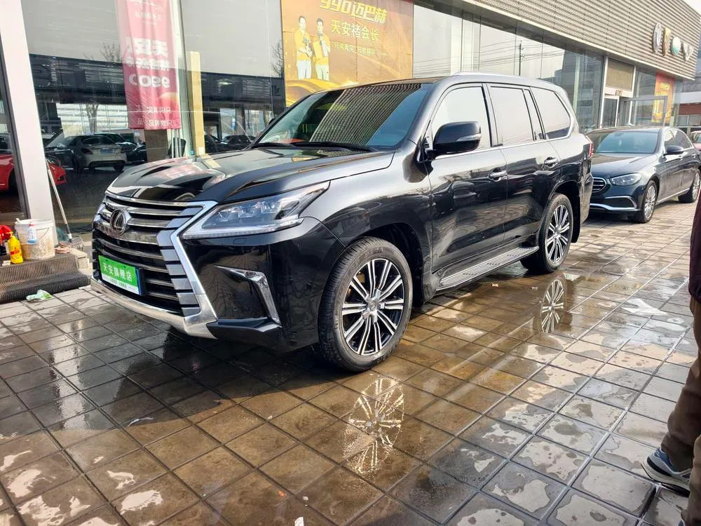 Lexus LX, 2017