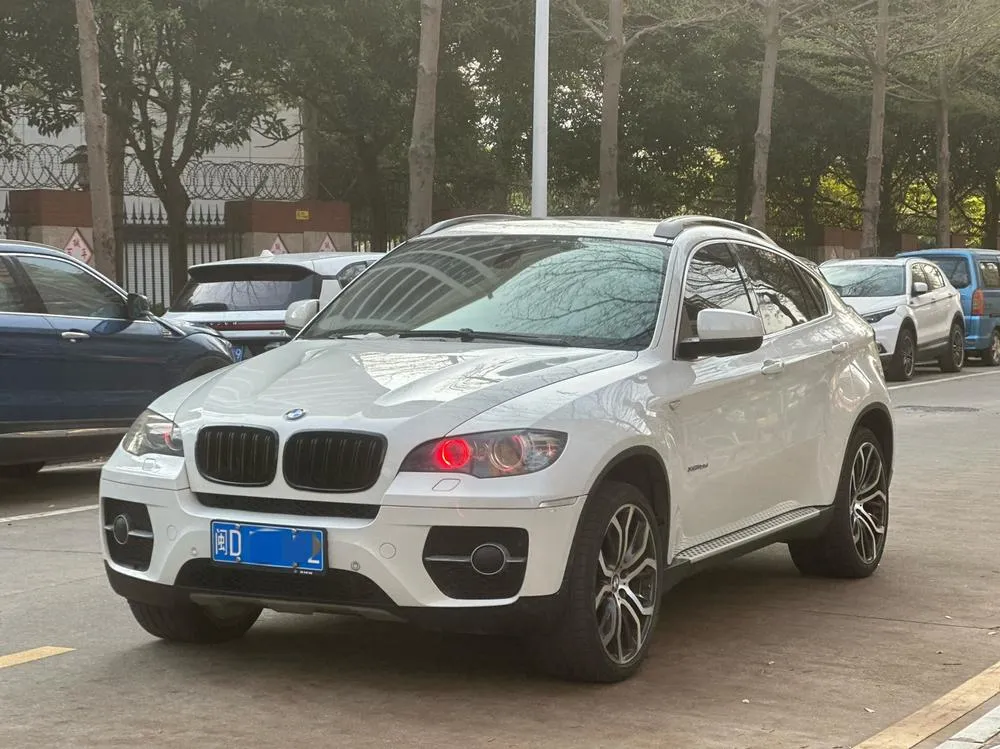 BMW X6, 2011