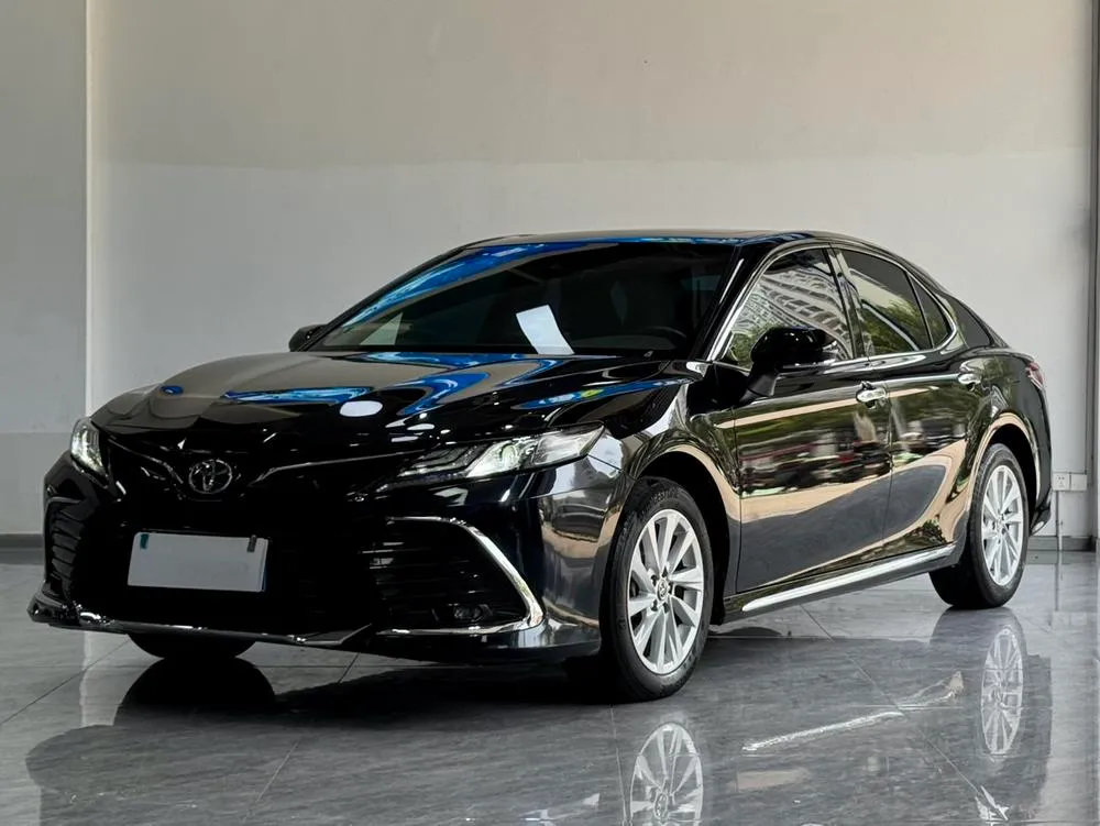 Toyota Camry 2.0G Luxury Edition, 2023 — фото 1