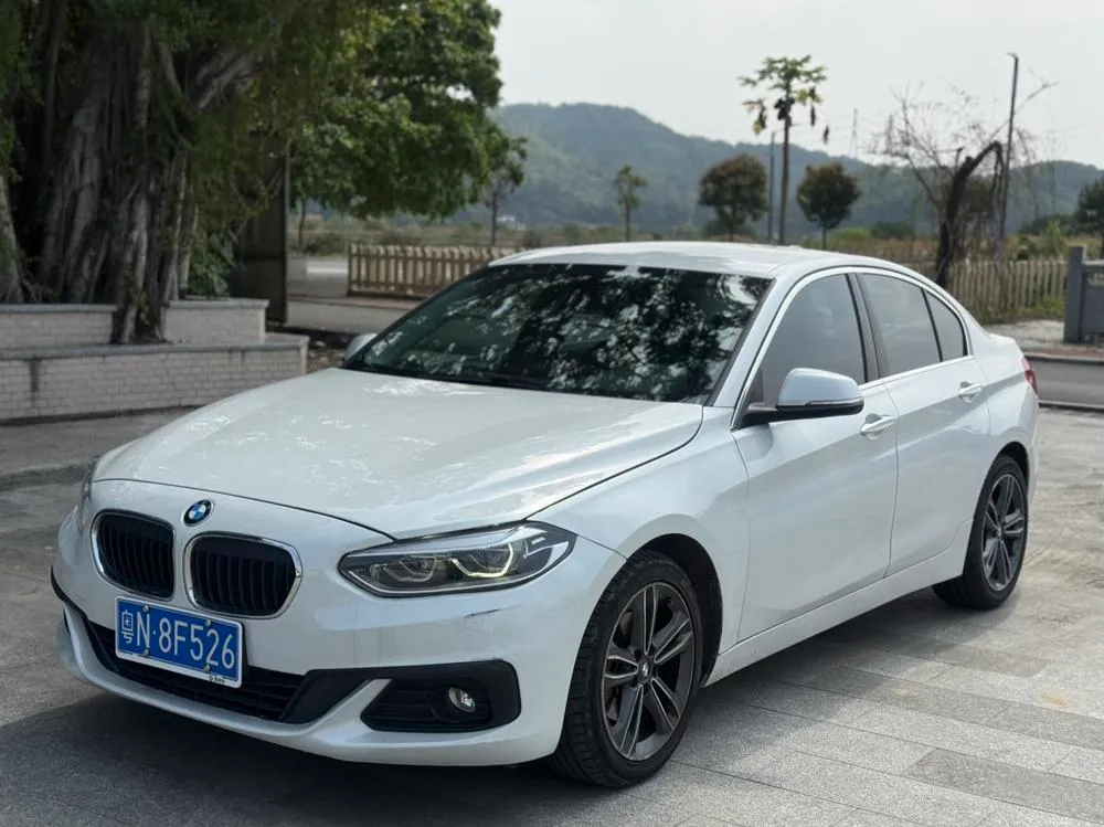 BMW 1-Series 118i Fashion Version, 2019 — фото 1