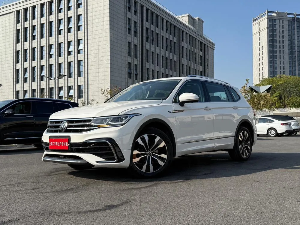 Volkswagen Tiguan L, 2022