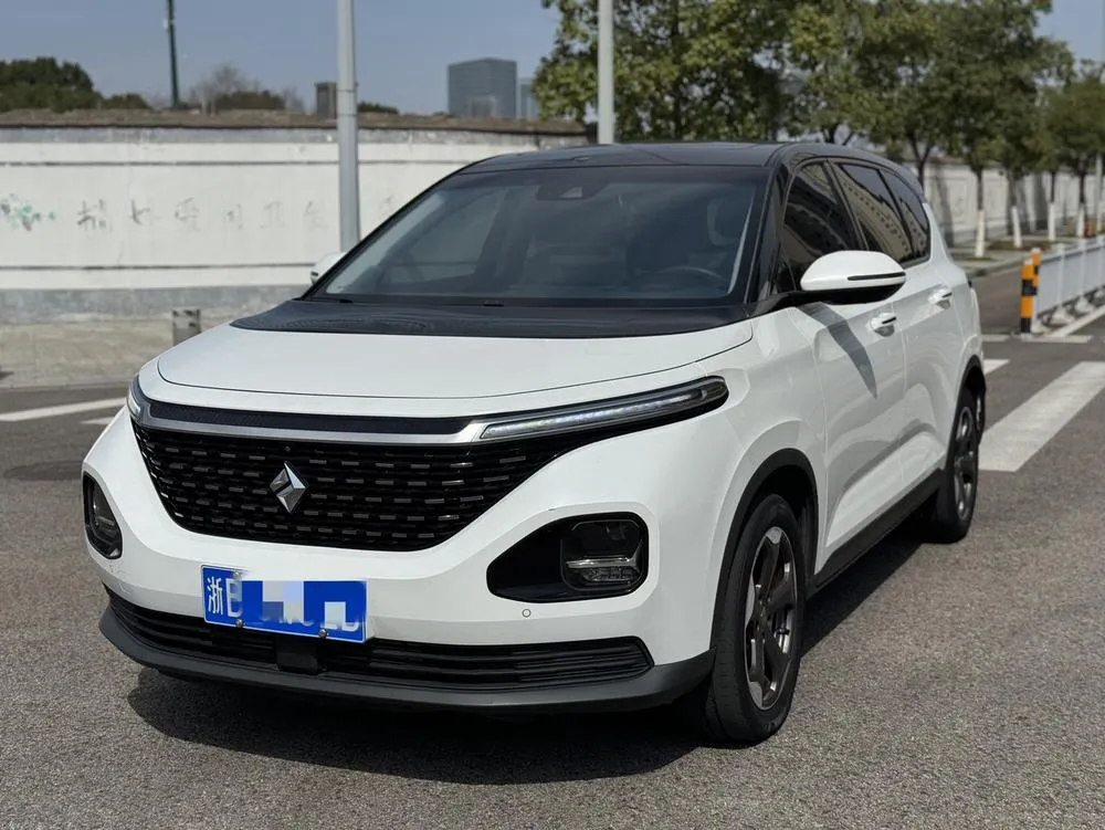 Baojun RM-5, 2019