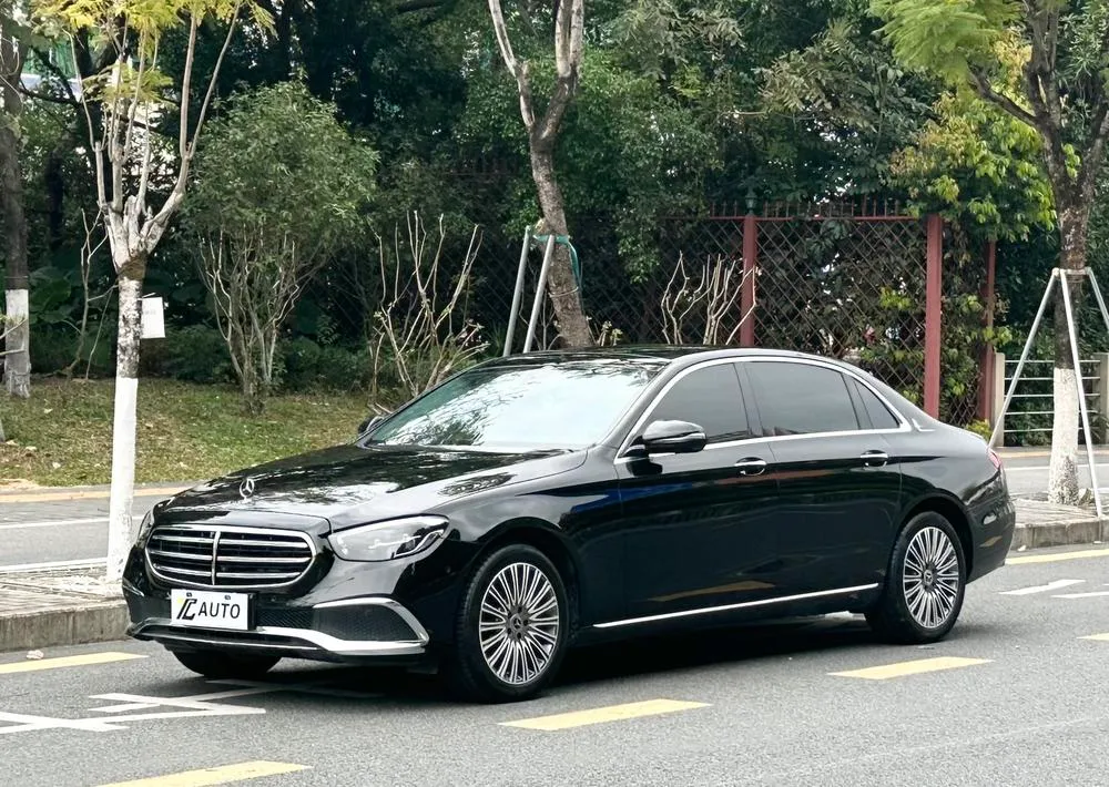 Mercedes-Benz E-Class, 2022