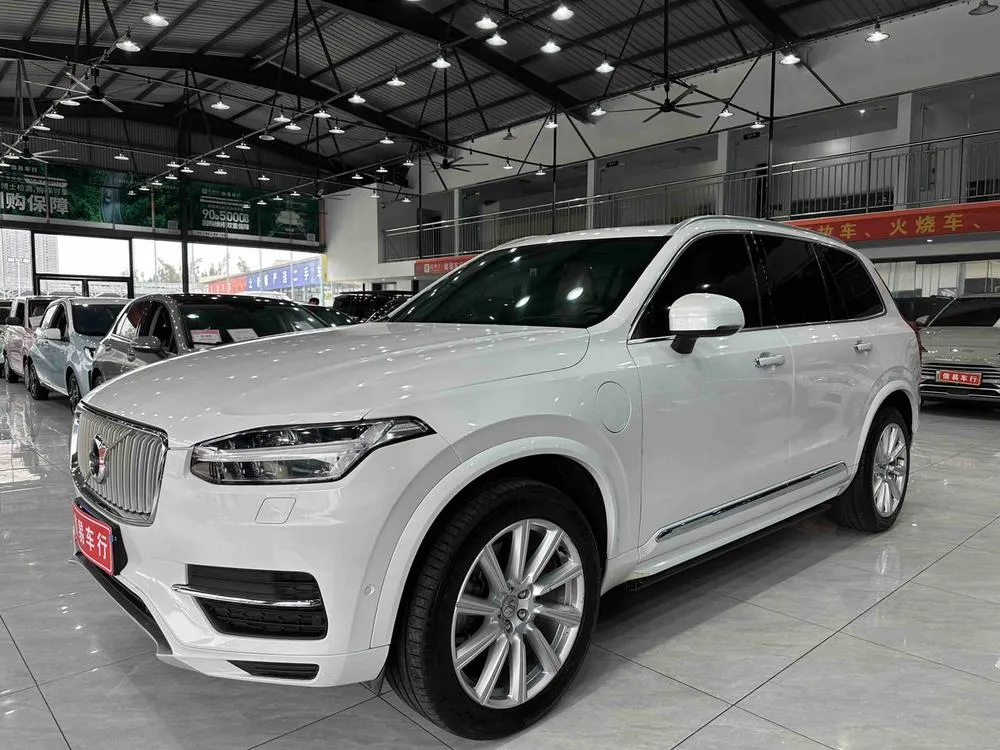Volvo XC90 PHEV E Hybrid T8 Premium Edition 7 Seater, 2018 — фото 1