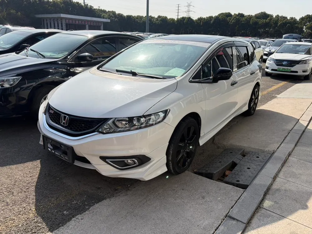 Honda Jade 1.8L Auto Comfort Edition 5 Seater, 2016 — фото 1