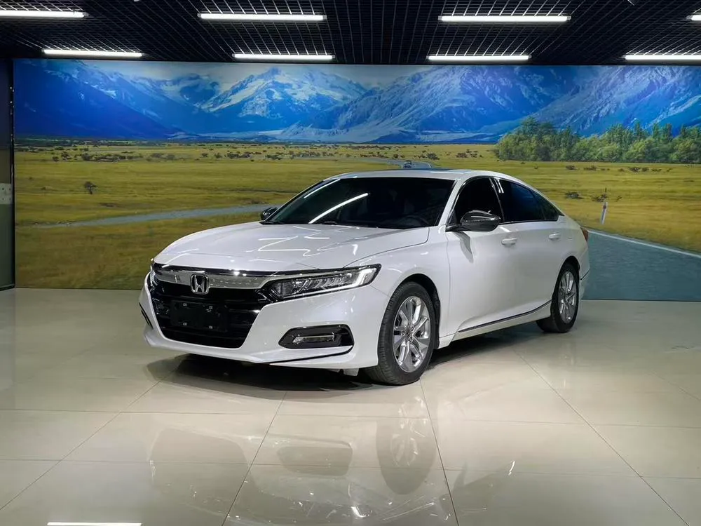 Honda Accord 260TURBO Elite Edition CN6, 2018 — фото 1