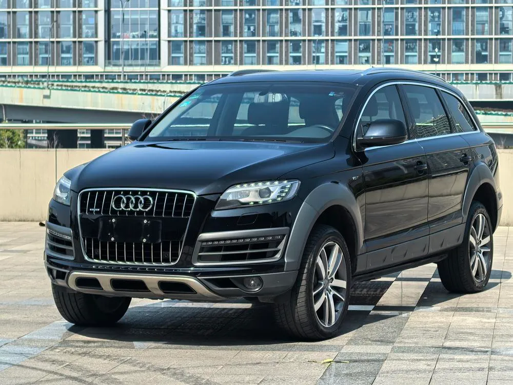 Audi Q7 40 TFSI Version, 2015 — фото 1