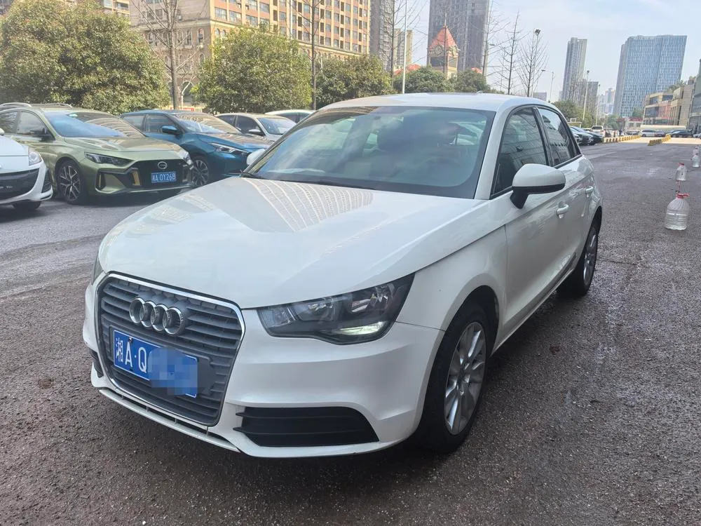 Audi A1 30 TFSI Sportback Fashion Version, 2014 — фото 1