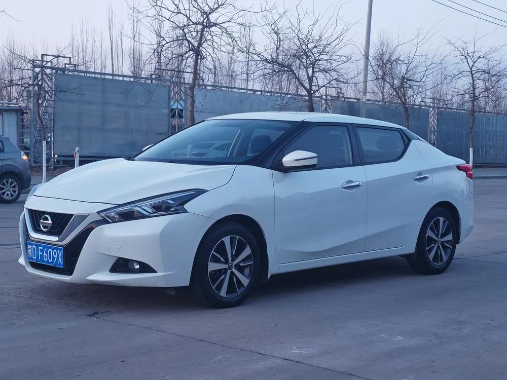 Nissan Bluebird 1.6L CVT Stylish Cool Trendy Edition, 2018 — фото 1