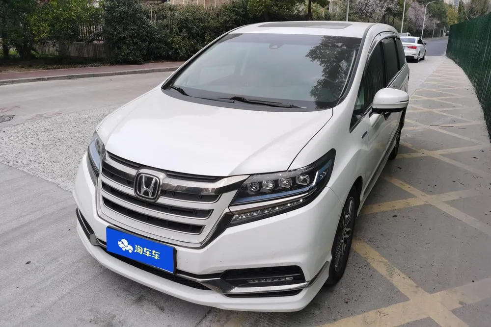 Honda Elysion 2.0L Sharp · Hybrid Luxury Edition, 2019 — фото 1