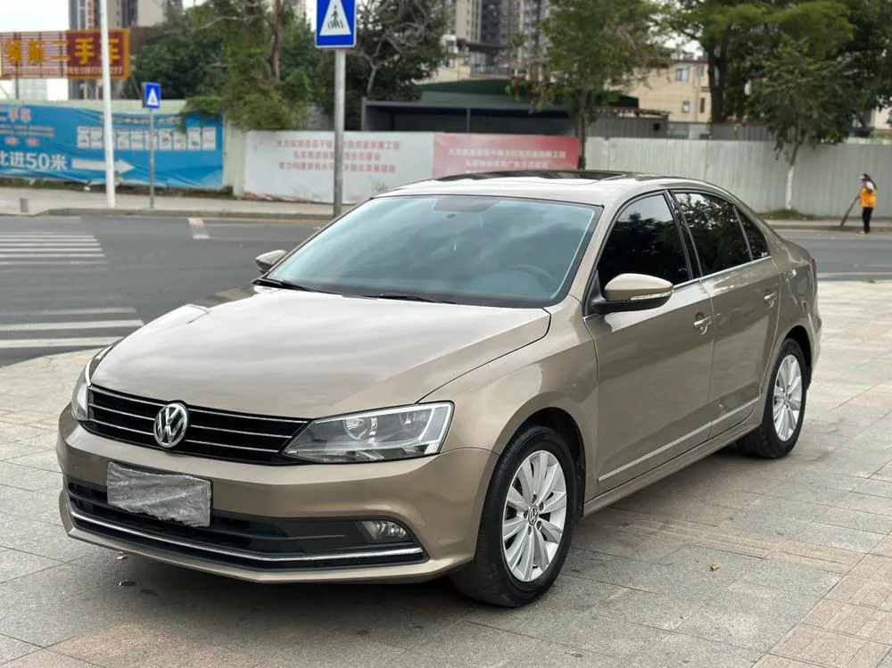 Volkswagen Sagitar 230TSI 25 Anniversary Edition, 2016 — фото 1