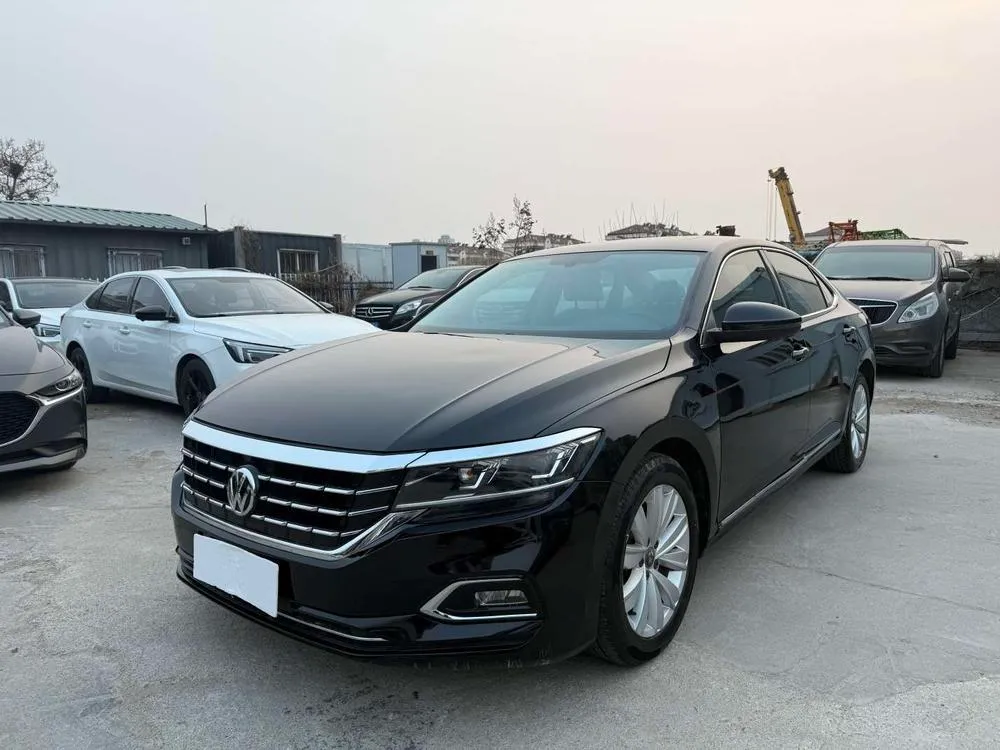 Volkswagen Passat 330TSI Elite Edition CN6, 2019 — фото 1