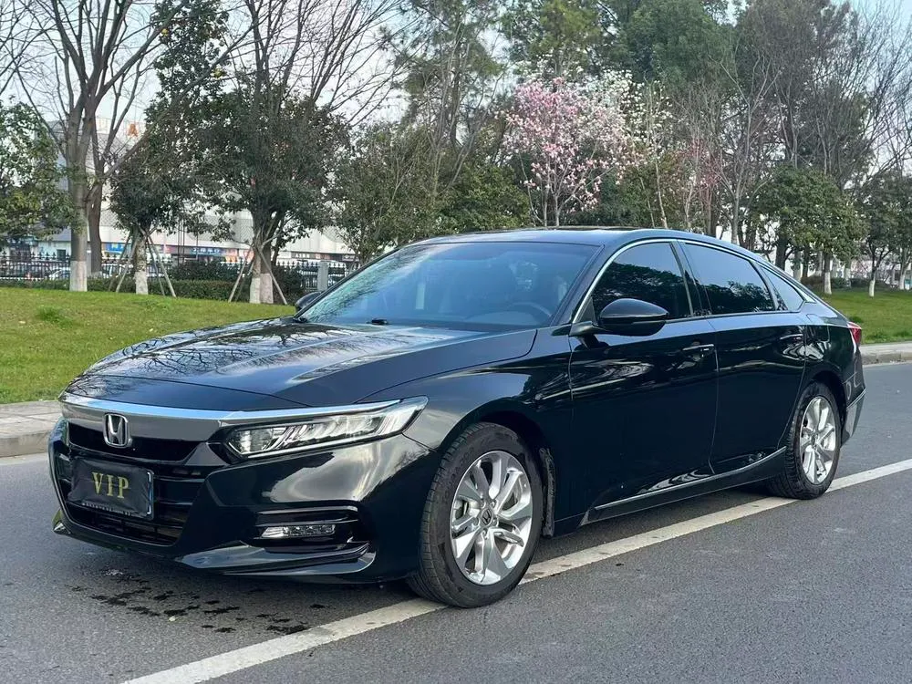 Honda Accord 260TURBO Elite Edition CN5, 2018 — фото 1