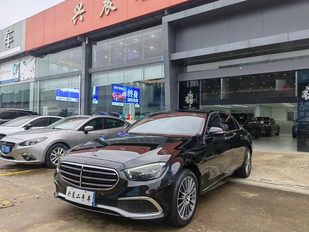 Mercedes-Benz E-Class, 2022
