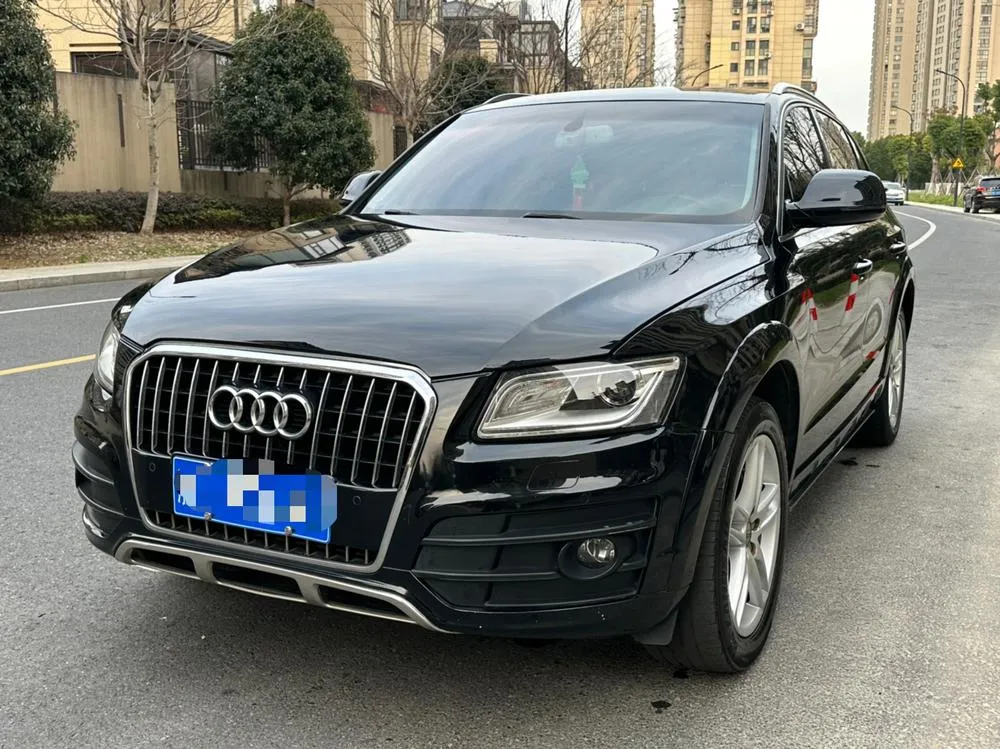 Audi Q5 Plus 40 TFSI Version, 2017 — фото 1