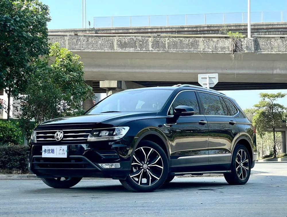 Volkswagen Tiguan L 330TSI Auto 2WD Luxury Edition CN6, 2020 — фото 1