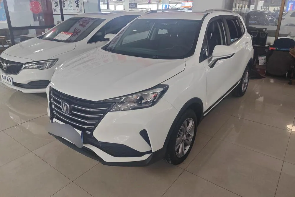 Changan CS15 1.5L Auto Version CN5, 2019 — фото 1