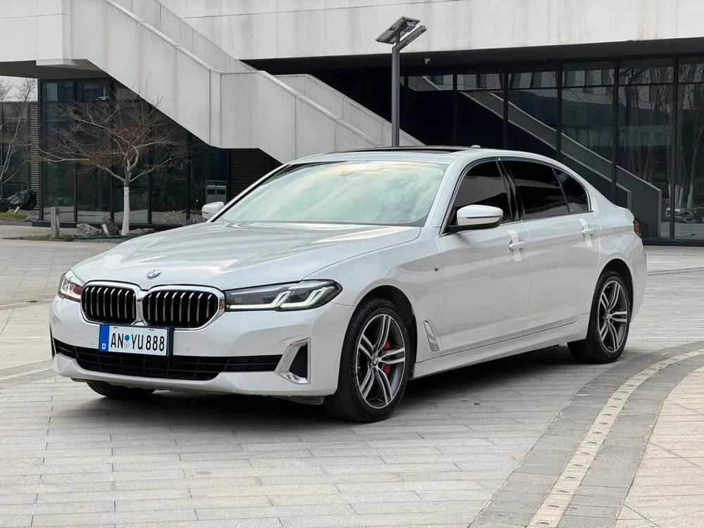 BMW 5-Series, 2021