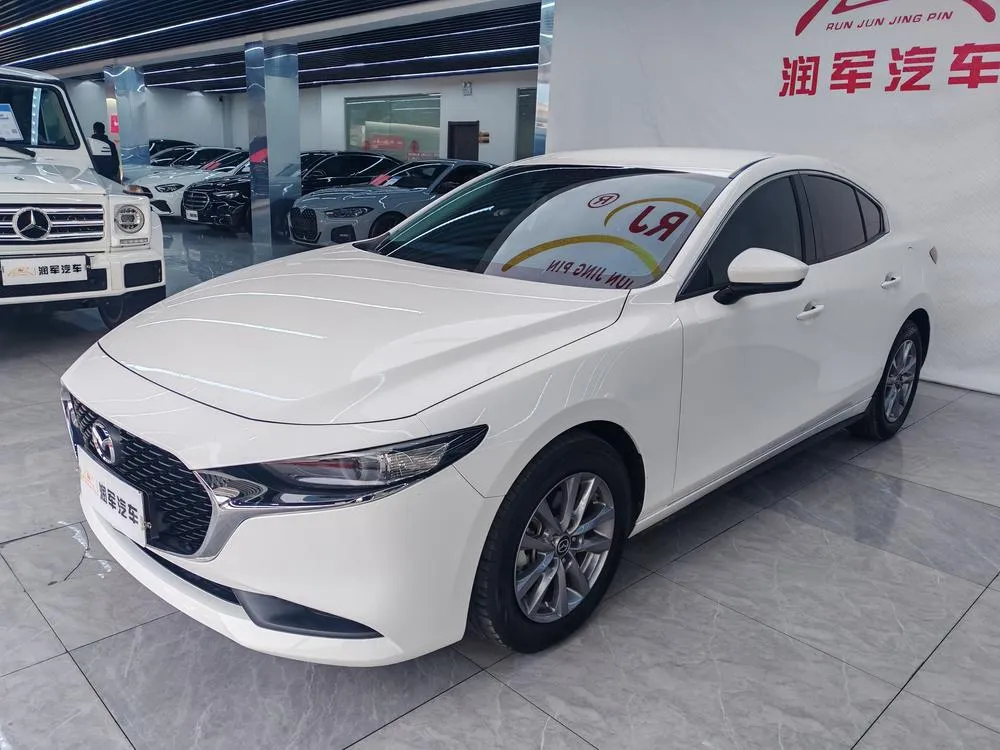 Mazda 3 Axela, 2022