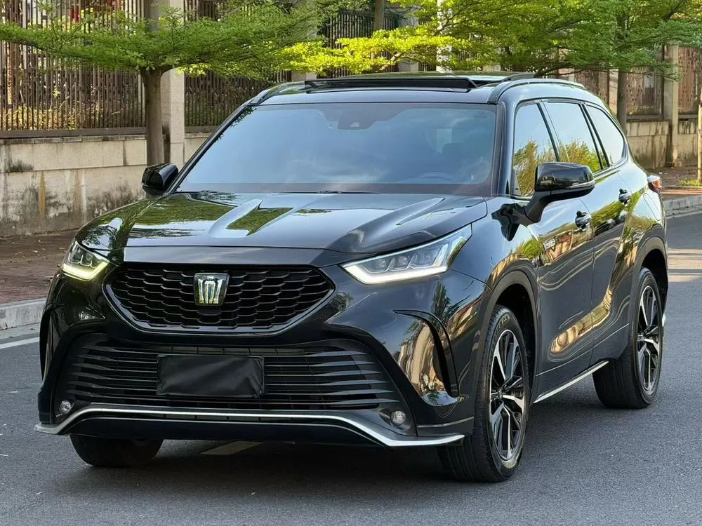Toyota Crown Kluger, 2022