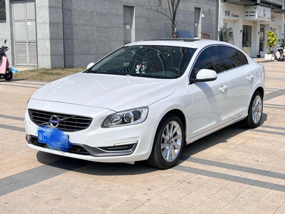 Volvo S60 S60L 2.0T Edition, 2015 — фото 1