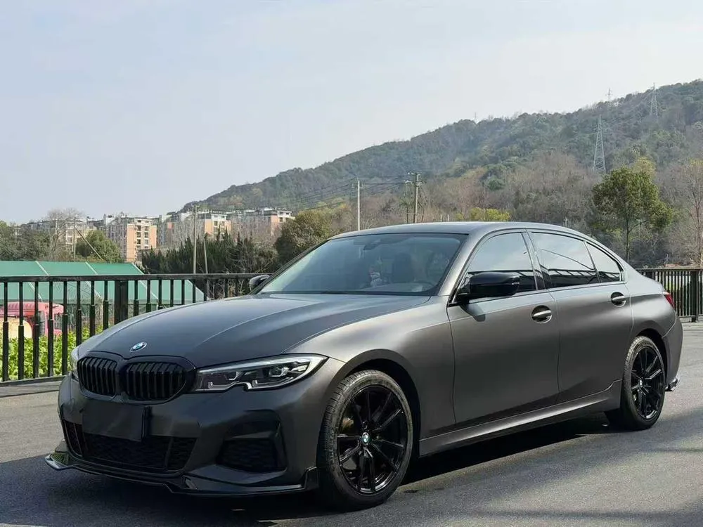 BMW 3-Series, 2022
