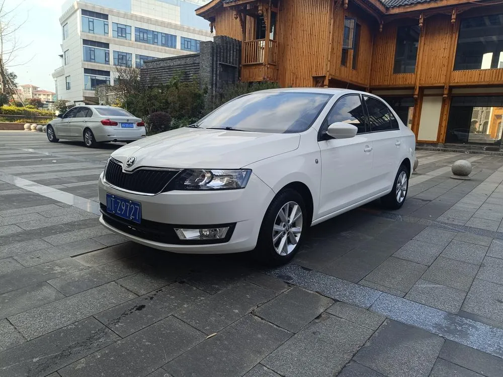 Skoda Rapid 1.6L Auto Edition, 2016 — фото 1