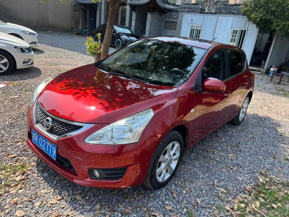 Nissan Tiida 1.6L CVT Smart Version, 2014 — фото 1