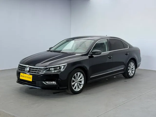 Volkswagen Passat 280TSI DSG Premium Edition, 2016 — фото 1