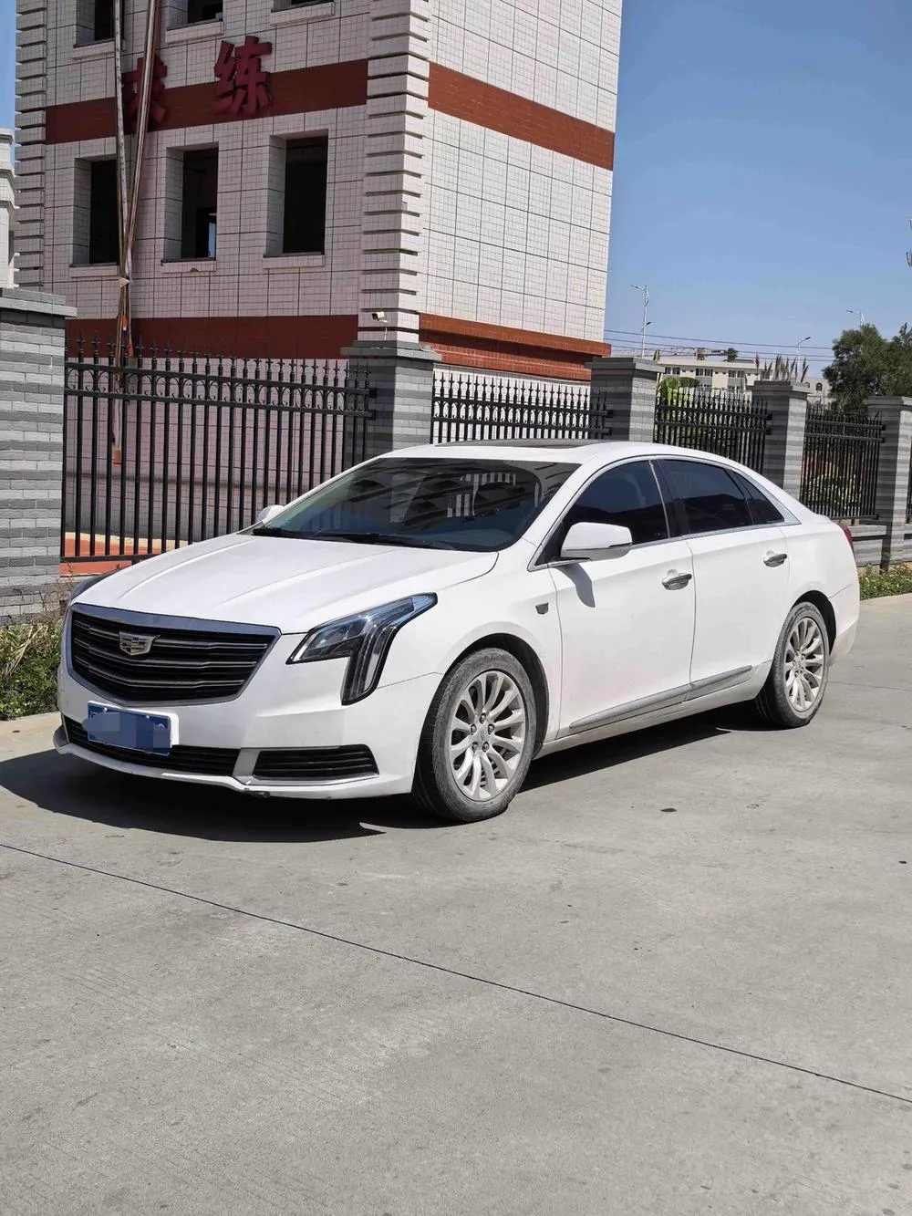 Cadillac XTS 28T Version, 2018 — фото 1