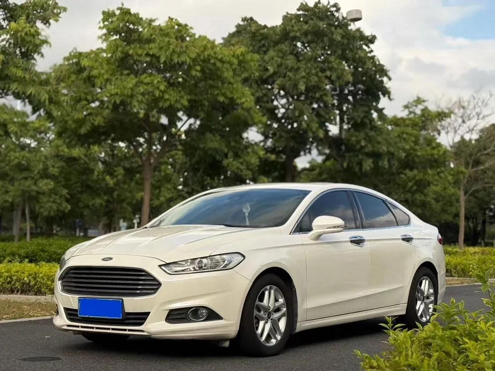 Ford Mondeo 1.5L GTDi180 Fashion Version, 2013 — фото 1