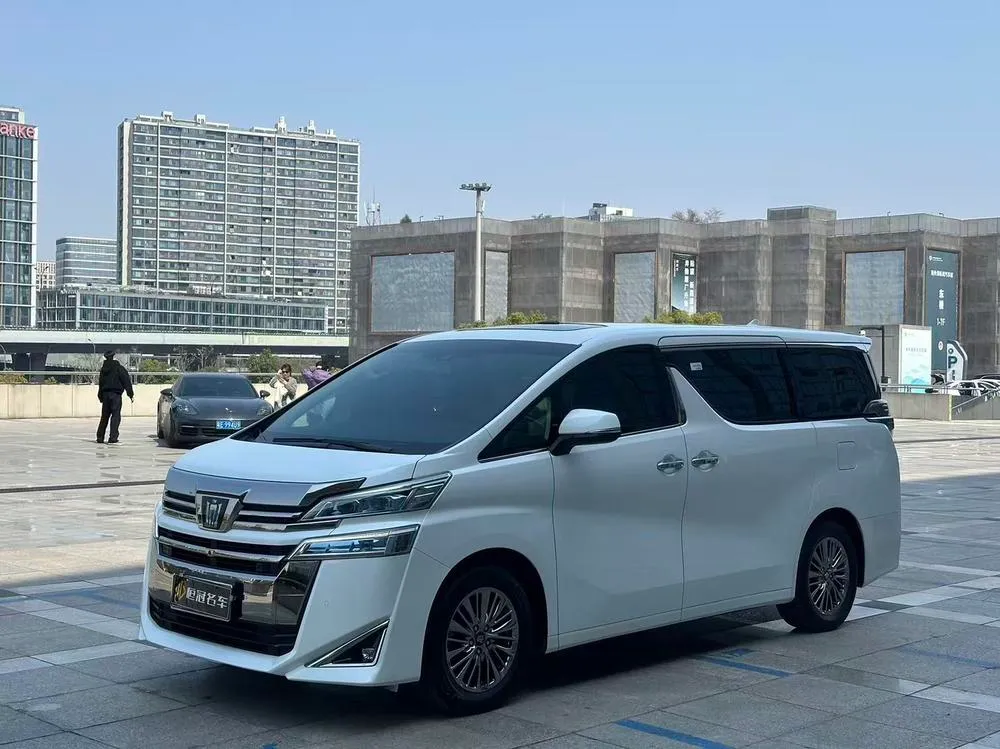 Toyota Vellfire, 2021