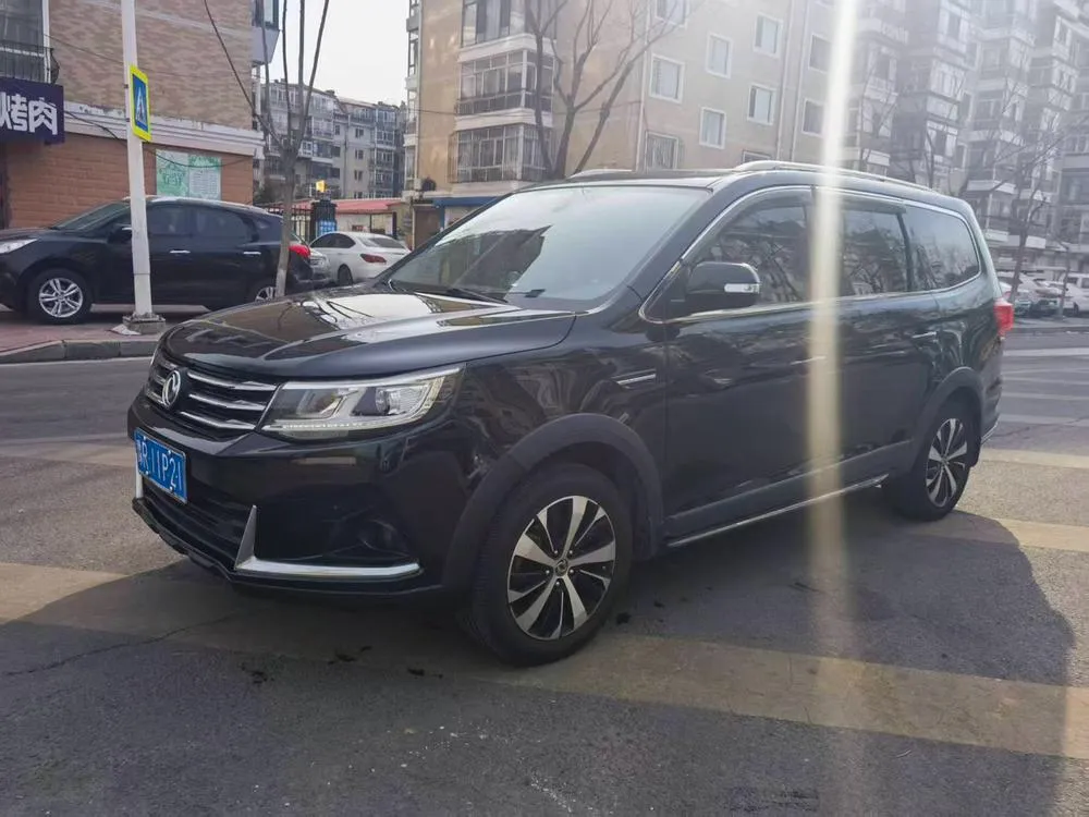 Dongfeng Fengxing Jingyi X6, 2017