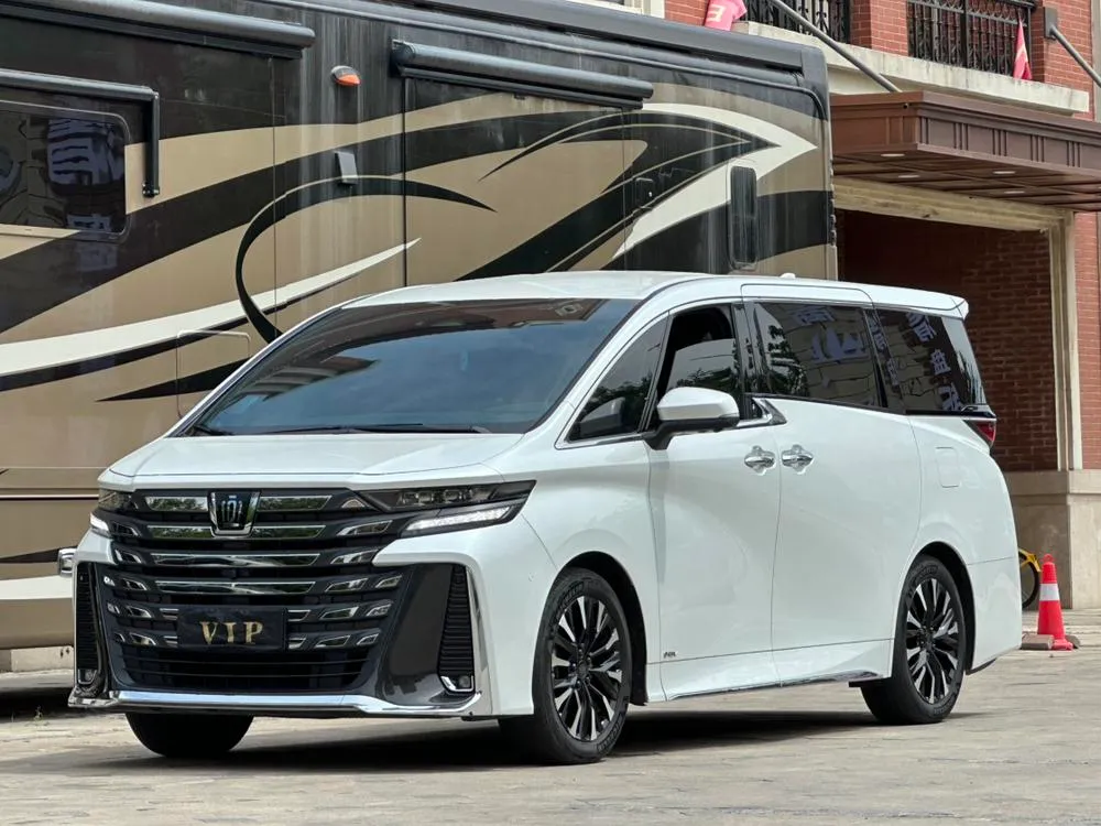Toyota Vellfire, 2023