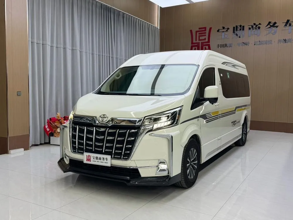 Toyota Hiace, 2023