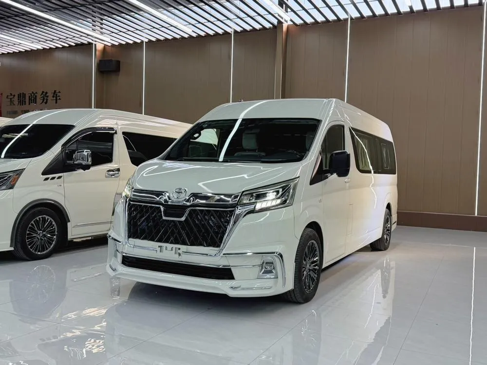 Toyota Hiace, 2022