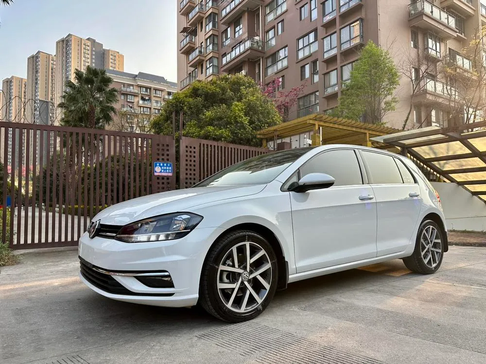 Volkswagen Golf, 2020