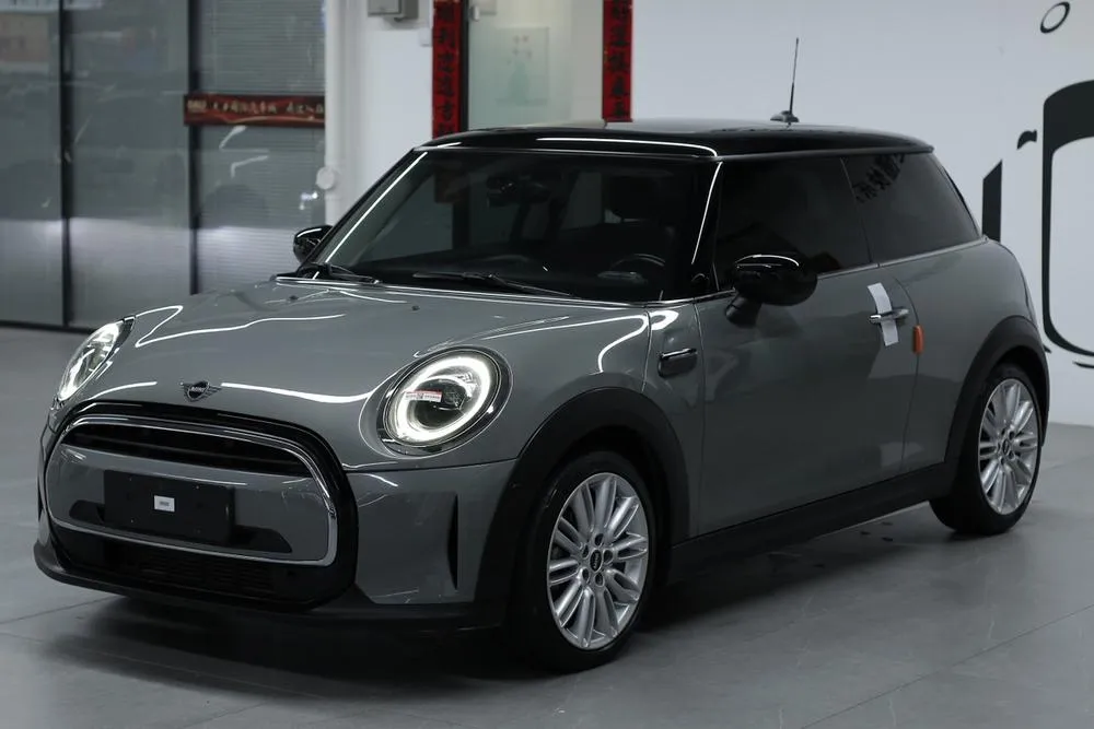 MINI MINI, 2022