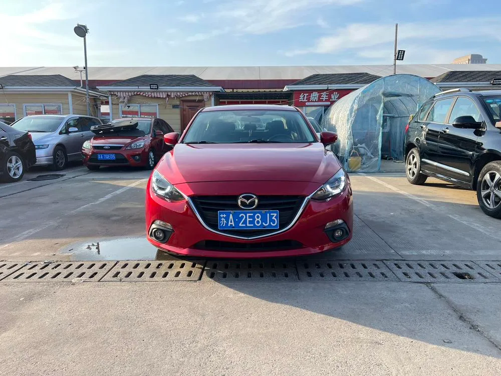 Mazda 3 Axela Sedan 1.5L Auto Luxury Version, 2014 — фото 1