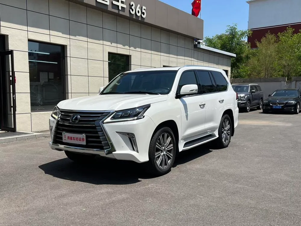 Lexus LX, 2016