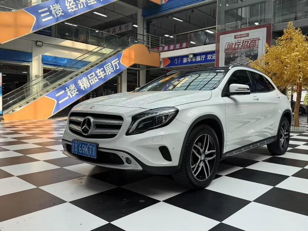Mercedes-Benz GLA GLA 200 Fashion Version, 2017 — фото 1