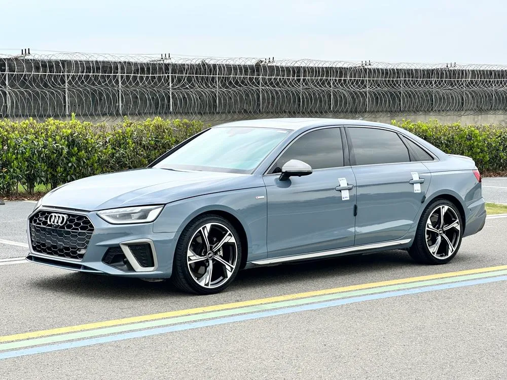 Audi A4L 40 TFSI quattro RS Version, 2022 — фото 1