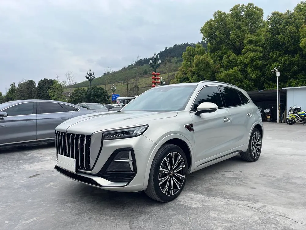 Hongqi HS5, 2023