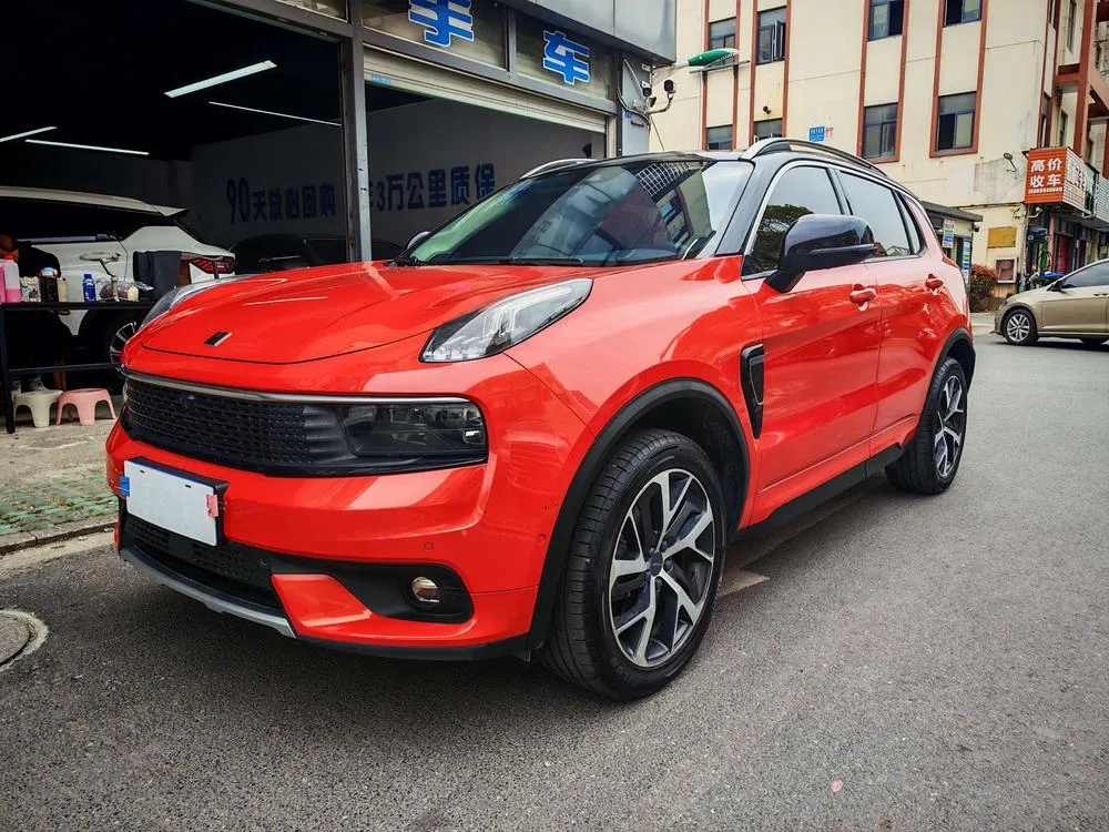 Lynk & Co 01 2.0T 4WD Dynamic Pro Edition, 2017 — фото 1