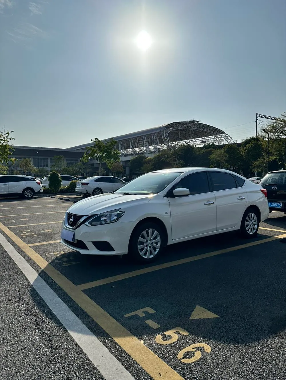 Nissan Sylphy Classic 1.6 XE CVT Comfort Edition, 2022 — фото 1
